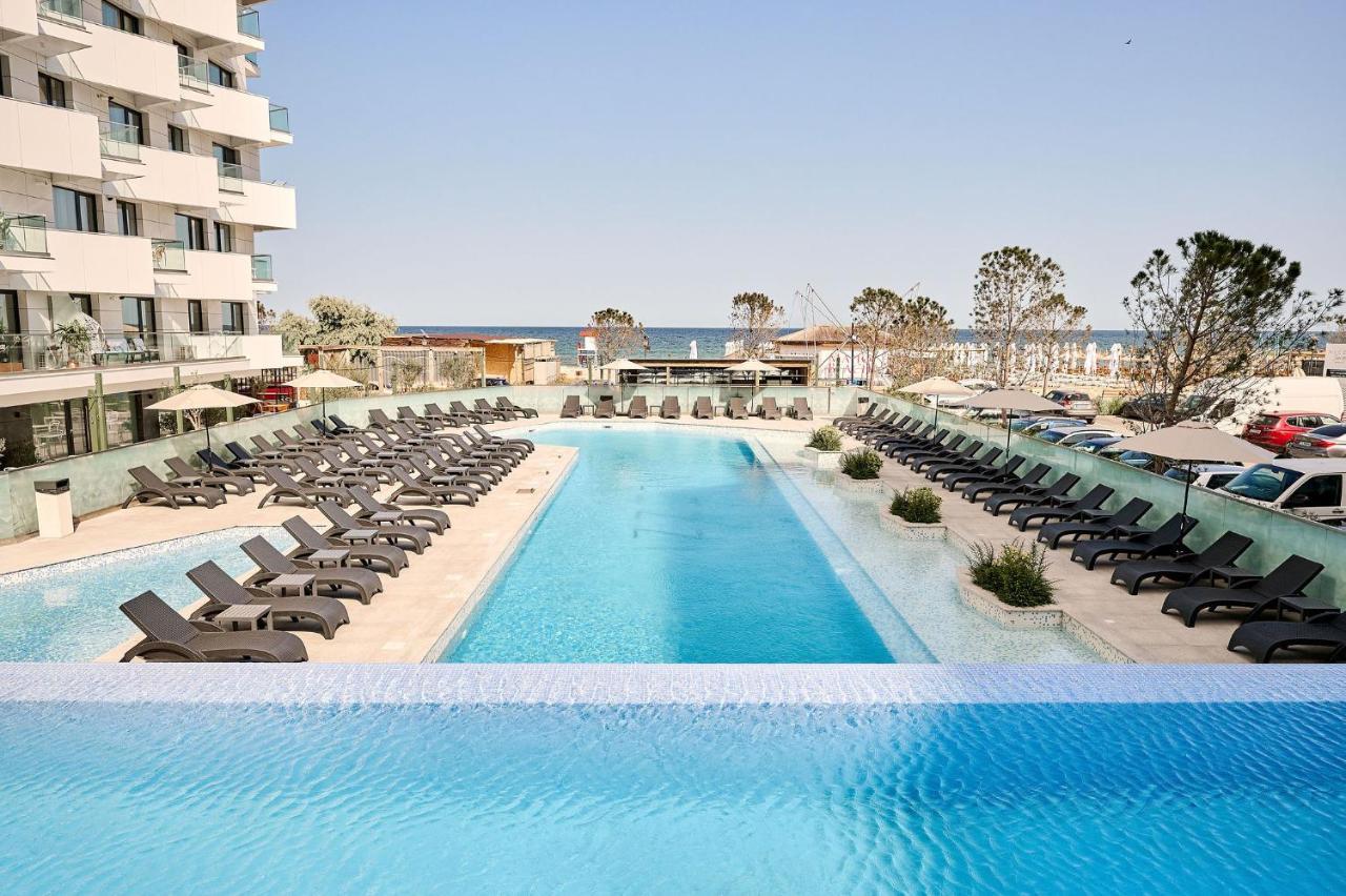 Studio Cornelia Seaview Spa&Pool In Infinity Beach Resort Mamaia Exterior foto